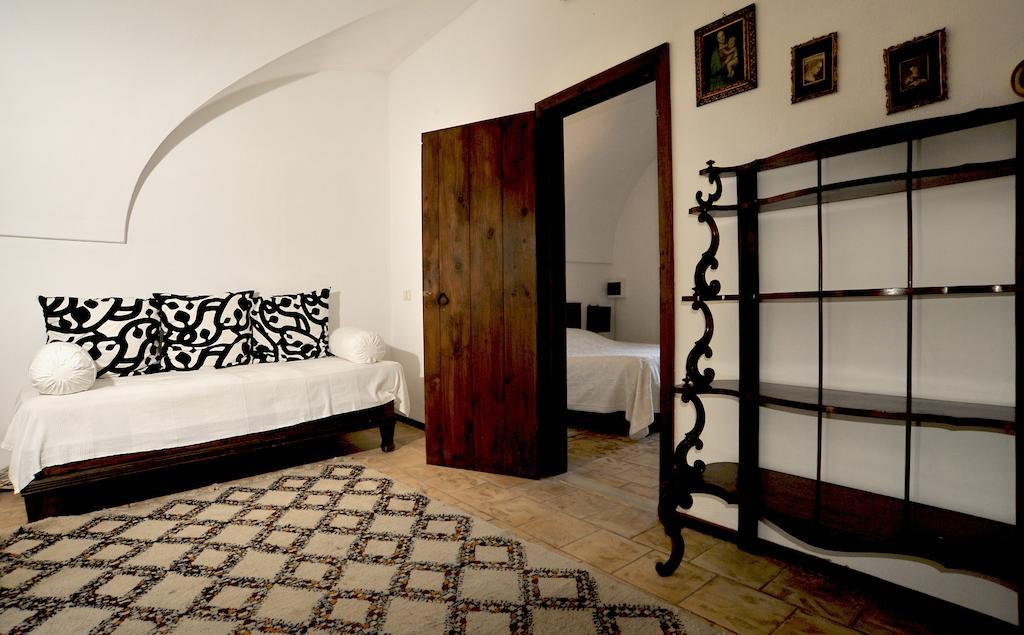 Masseria Spina Resort Монополі Номер фото