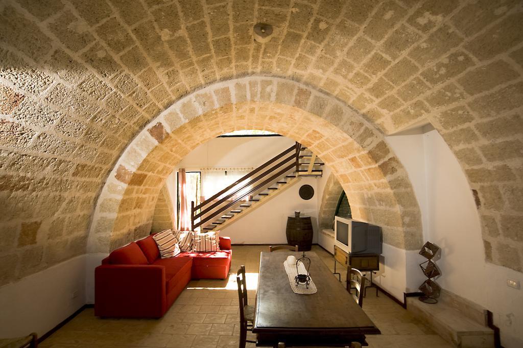 Masseria Spina Resort Монополі Номер фото